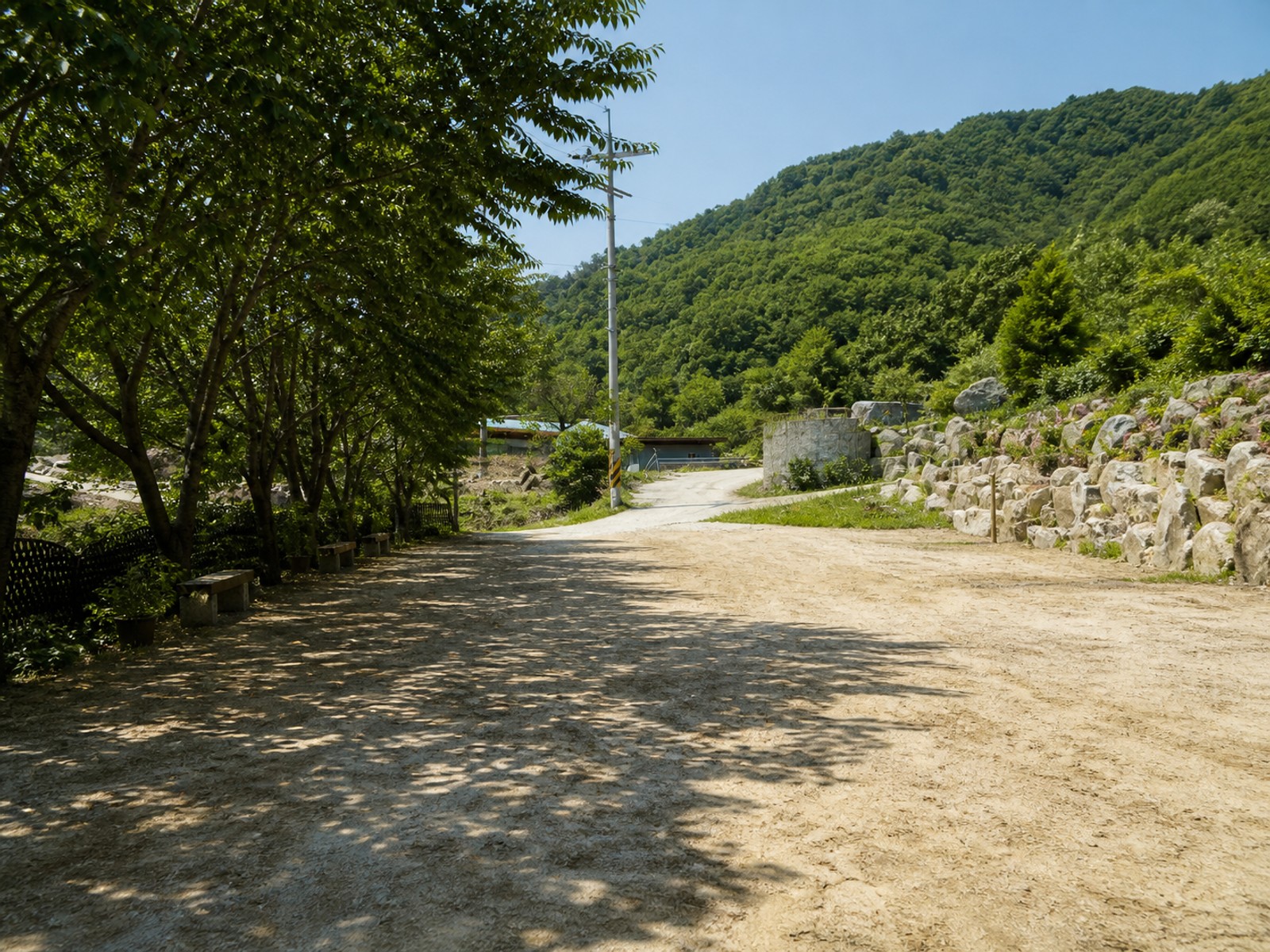 가평 청평호 인근 독채 3동 펜션 매매